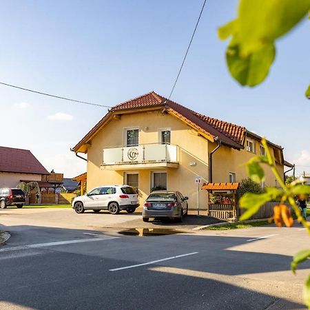 Apartments Galunder Veržej Exteriör bild